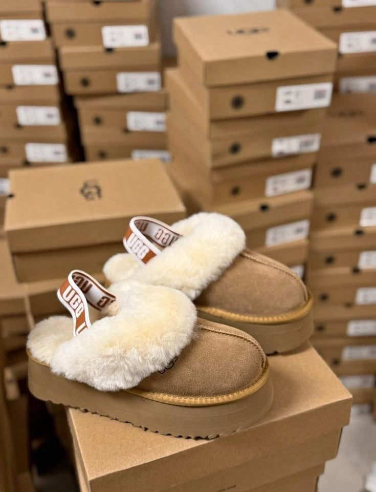 UGG MIXED SHOES & SLIPPERS PALLETS (200 pairs)