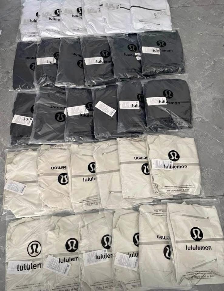 Lululemon clothing and accessories (350 pieces per pallet)