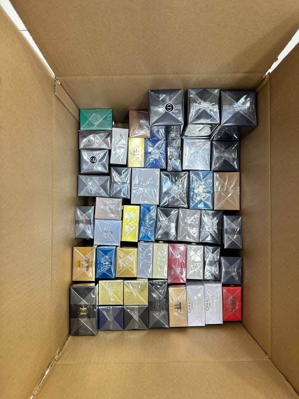 Mixed Perfumes pallets: 1000 Pieces Per Pallet